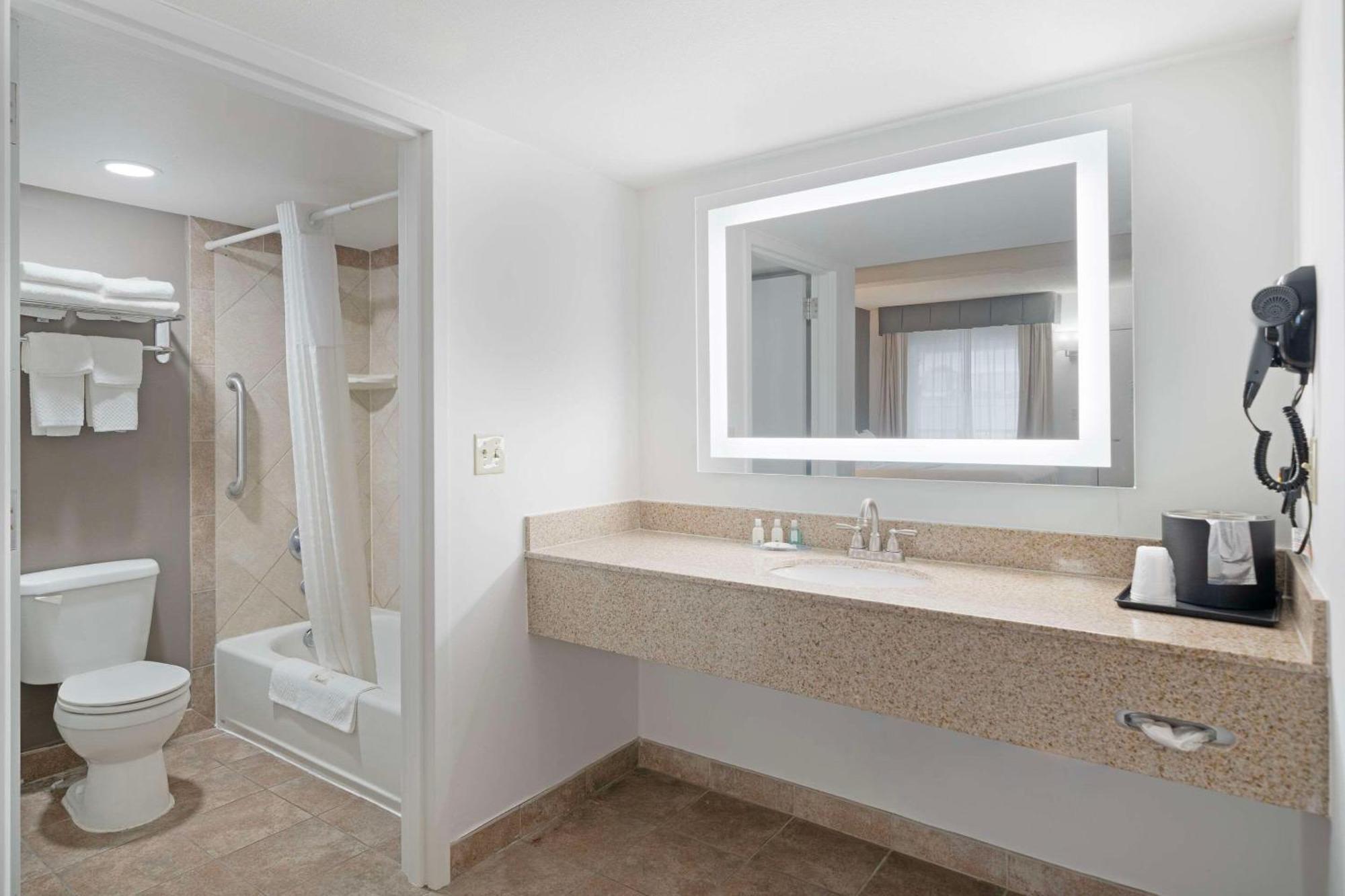 Quality Inn Айдахо-Фолс Экстерьер фото